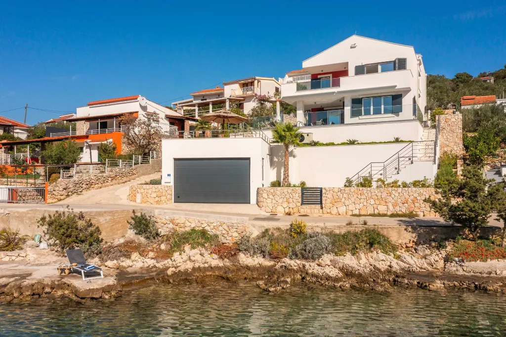 Beachfront Villa Retreat with Pool in Vinisce