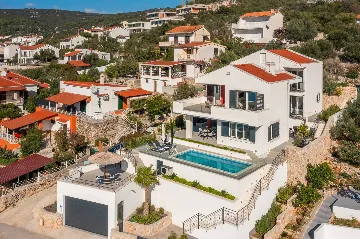 Beachfront Villa Retreat with Pool in Vinisce