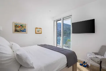 Beachfront Villa Retreat with Pool in Vinisce