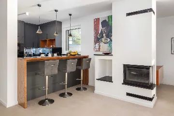 Beachfront Villa Retreat with Pool in Vinisce