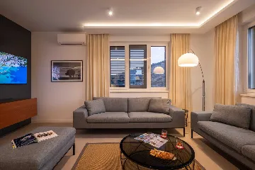 Beachfront Villa Retreat with Pool in Vinisce