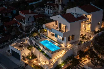 Beachfront Villa Retreat with Pool in Vinisce