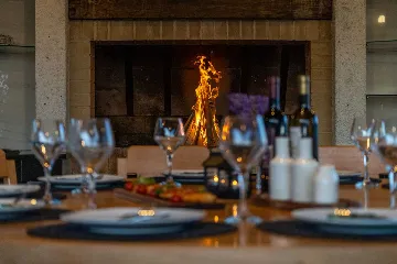 Modern Family Villa with Pool, Kaštel Lukšić