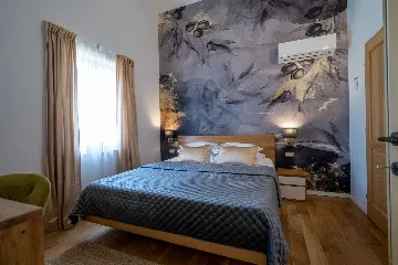 Modern Family Villa with Pool, Kaštel Lukšić