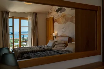 Modern Family Villa with Pool, Kaštel Lukšić