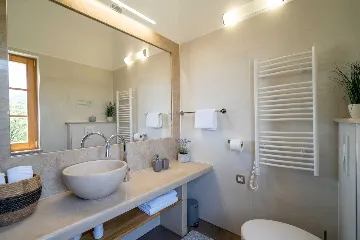 Modern Family Villa with Pool, Kaštel Lukšić