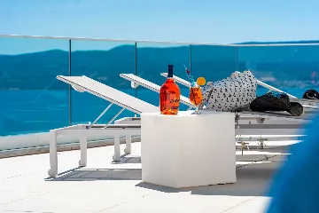 Modern Seaside Villa with Infinity Pool in Dugi Rat