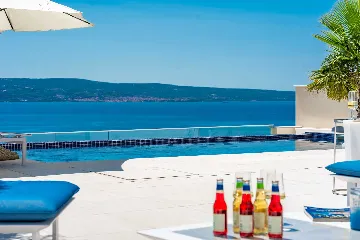 Modern Seaside Villa with Infinity Pool in Dugi Rat