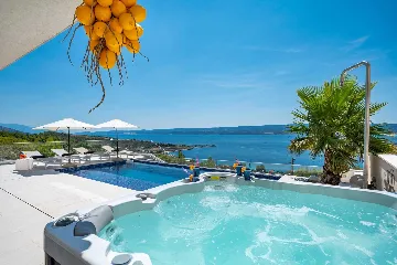 Modern Seaside Villa with Infinity Pool in Dugi Rat