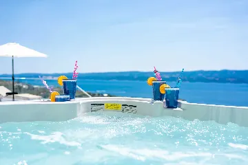 Modern Seaside Villa with Infinity Pool in Dugi Rat