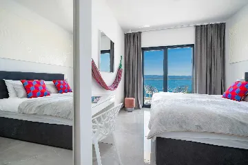 Modern Seaside Villa with Infinity Pool in Dugi Rat