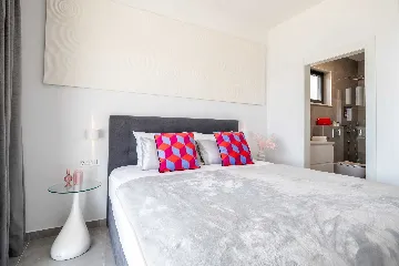 Modern Seaside Villa with Infinity Pool in Dugi Rat