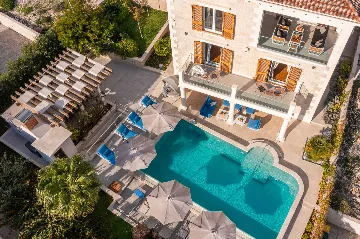 Contemporary Seaside Villa with Pool in Rogoznica