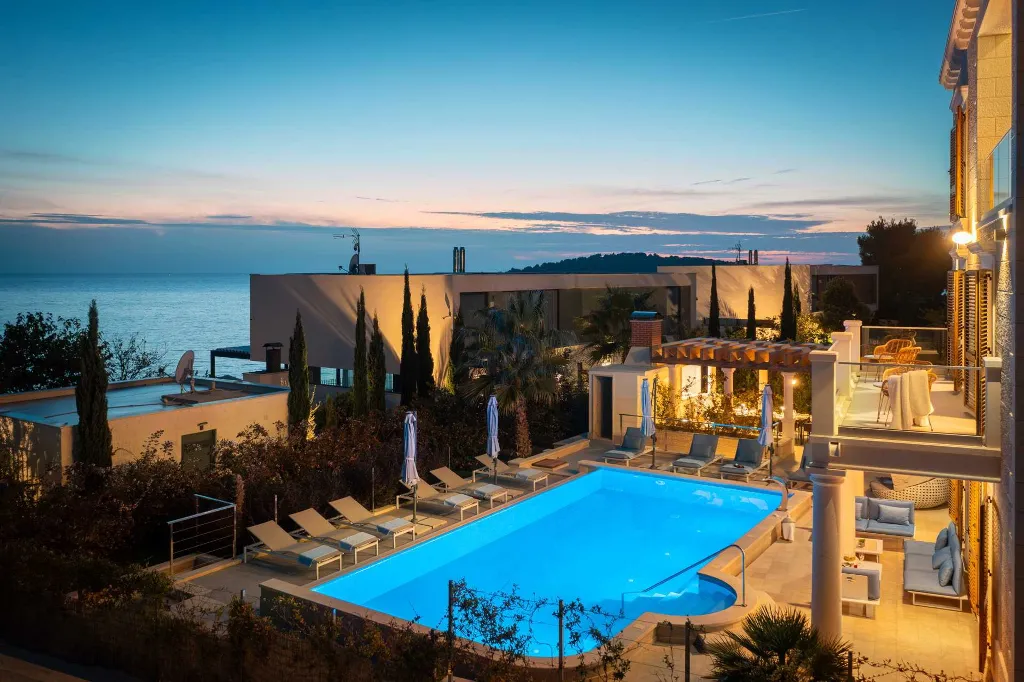 Contemporary Seaside Villa with Pool in Rogoznica