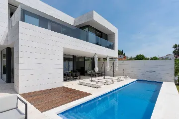 Modern Villa with Pool in Starigrad Paklenica