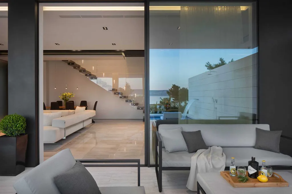Modern Villa with Pool in Starigrad Paklenica