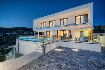 Contemporary Villa with Pool in Primošten