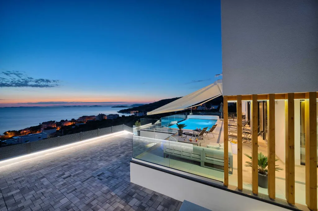 Contemporary Villa with Pool in Primošten