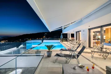 Contemporary Villa with Pool in Primošten
