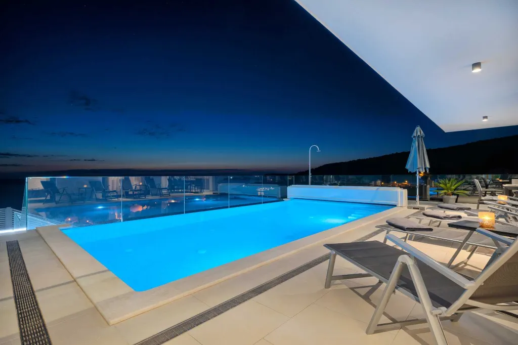 Contemporary Villa with Pool in Primošten