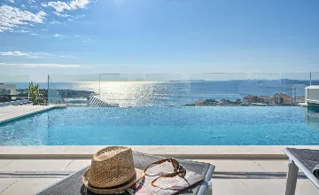 Contemporary Villa with Pool in Primošten