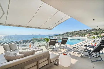 Contemporary Villa with Pool in Primošten