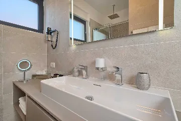 Contemporary Villa with Pool in Primošten