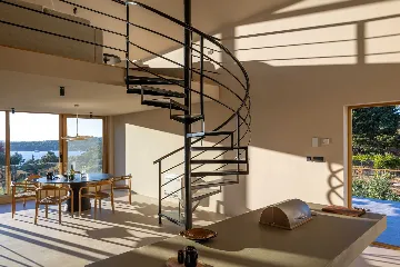 Modern Five-Bedroom Villa with Pool in Stari Grad