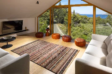 Modern Five-Bedroom Villa with Pool in Stari Grad