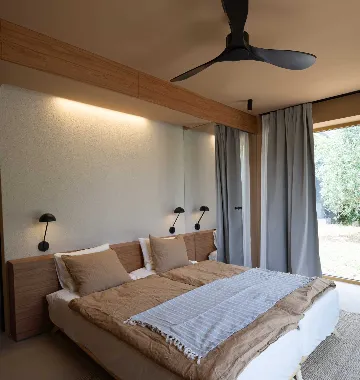 Modern Five-Bedroom Villa with Pool in Stari Grad