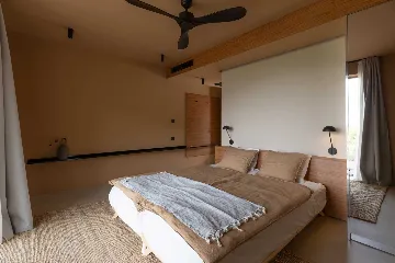 Modern Five-Bedroom Villa with Pool in Stari Grad