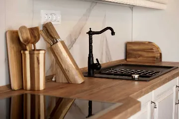 Mediterranean Stone Villa with Pool in Milna