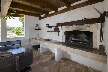 Mediterranean Stone Villa with Pool in Milna