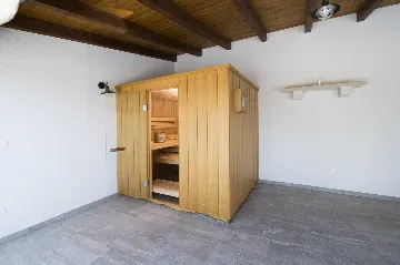 Mediterranean Stone Villa with Pool in Milna