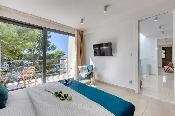 Modern Beachfront Villa with Pool Primošten