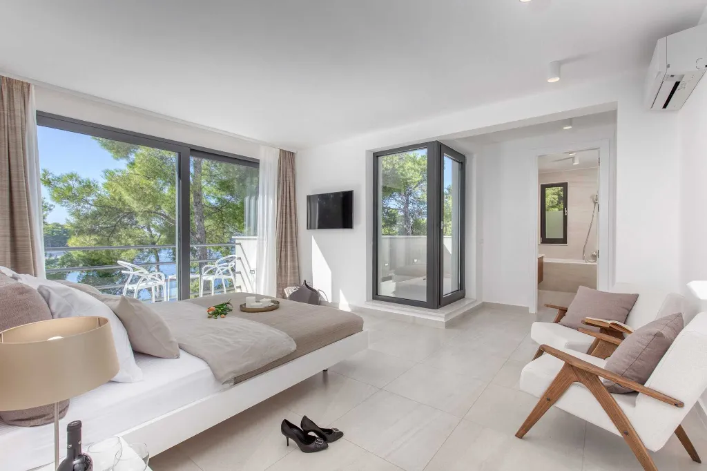Modern Beachfront Villa with Pool Primošten