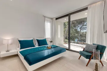 Modern Beachfront Villa with Pool Primošten