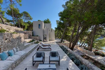 Modern Beachfront Villa with Pool Primošten