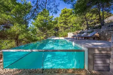 Modern Beachfront Villa with Pool Primošten
