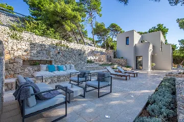 Modern Beachfront Villa with Pool Primošten