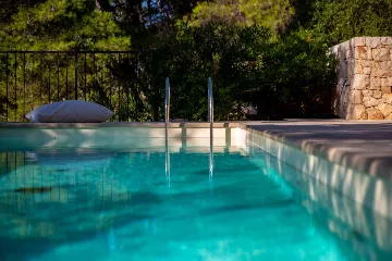Modern Beachfront Villa with Pool Primošten