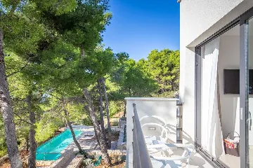 Modern Beachfront Villa with Pool Primošten