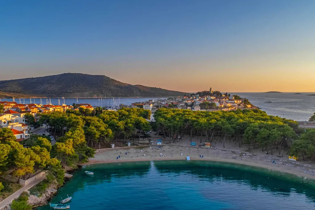 Modern Beachfront Villa with Pool Primošten
