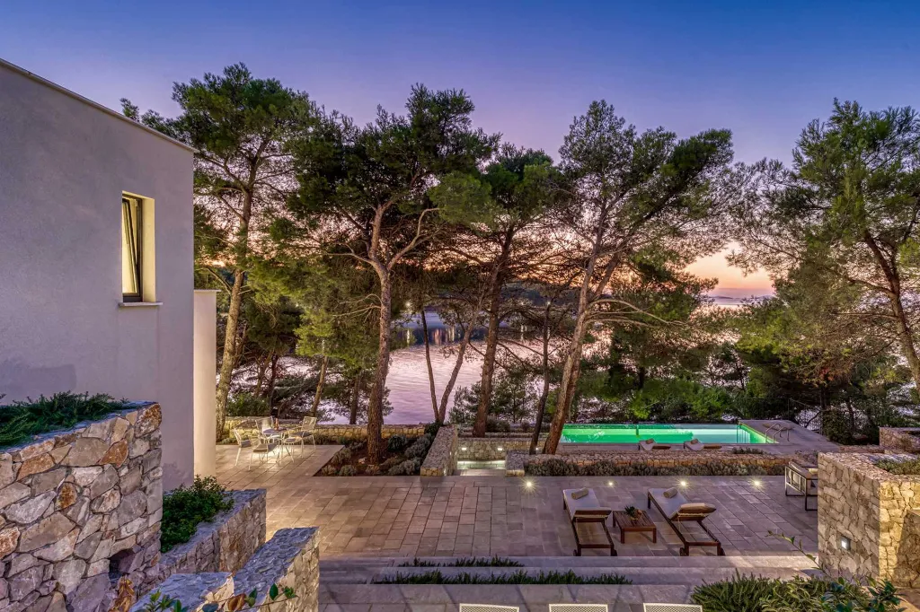 Modern Beachfront Villa with Pool Primošten