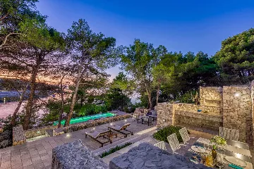 Modern Beachfront Villa with Pool Primošten