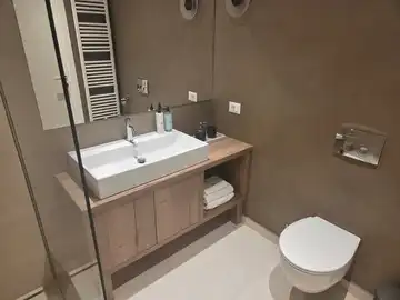 Modern Seaside Villa with Pool in Primošten