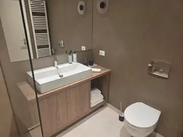 Modern Seaside Villa with Pool in Primošten