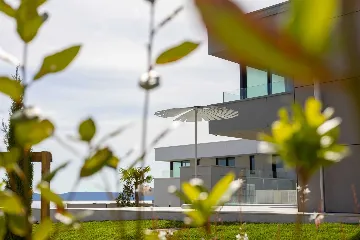 Modern Seaside Villa with Pool in Ugljan