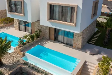 Coastal Family Villa with 3 Bedrooms in Tkon