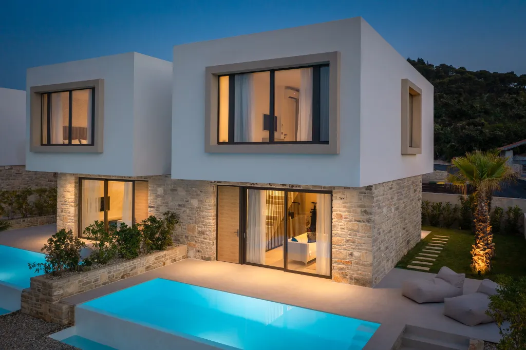 Coastal Family Villa with 3 Bedrooms in Tkon